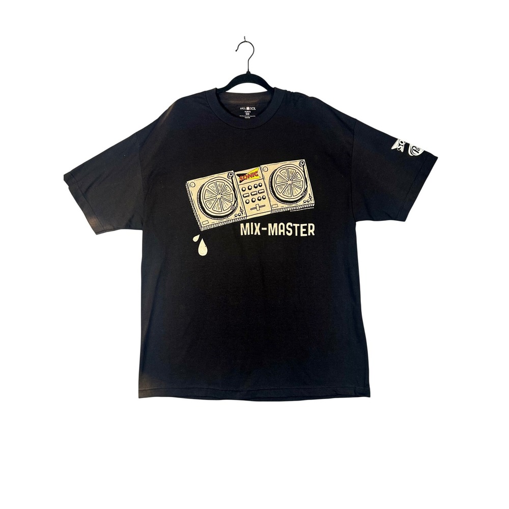 Sonic Drive-In Graphic T Shirt XL Black Sun Bleached Distressed Mix Master DJ